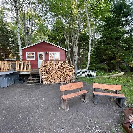 Leland'S Lakehouse Wolfville Bagian luar foto