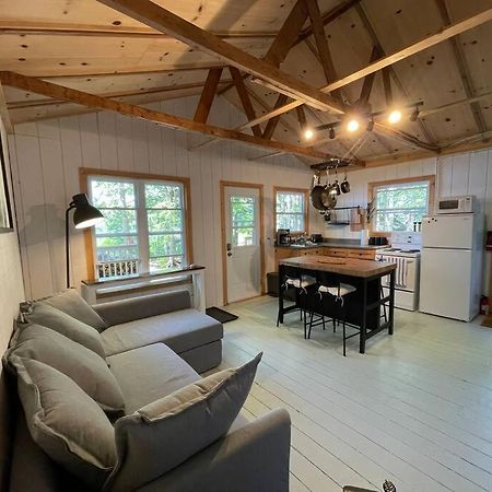Leland'S Lakehouse Wolfville Bagian luar foto